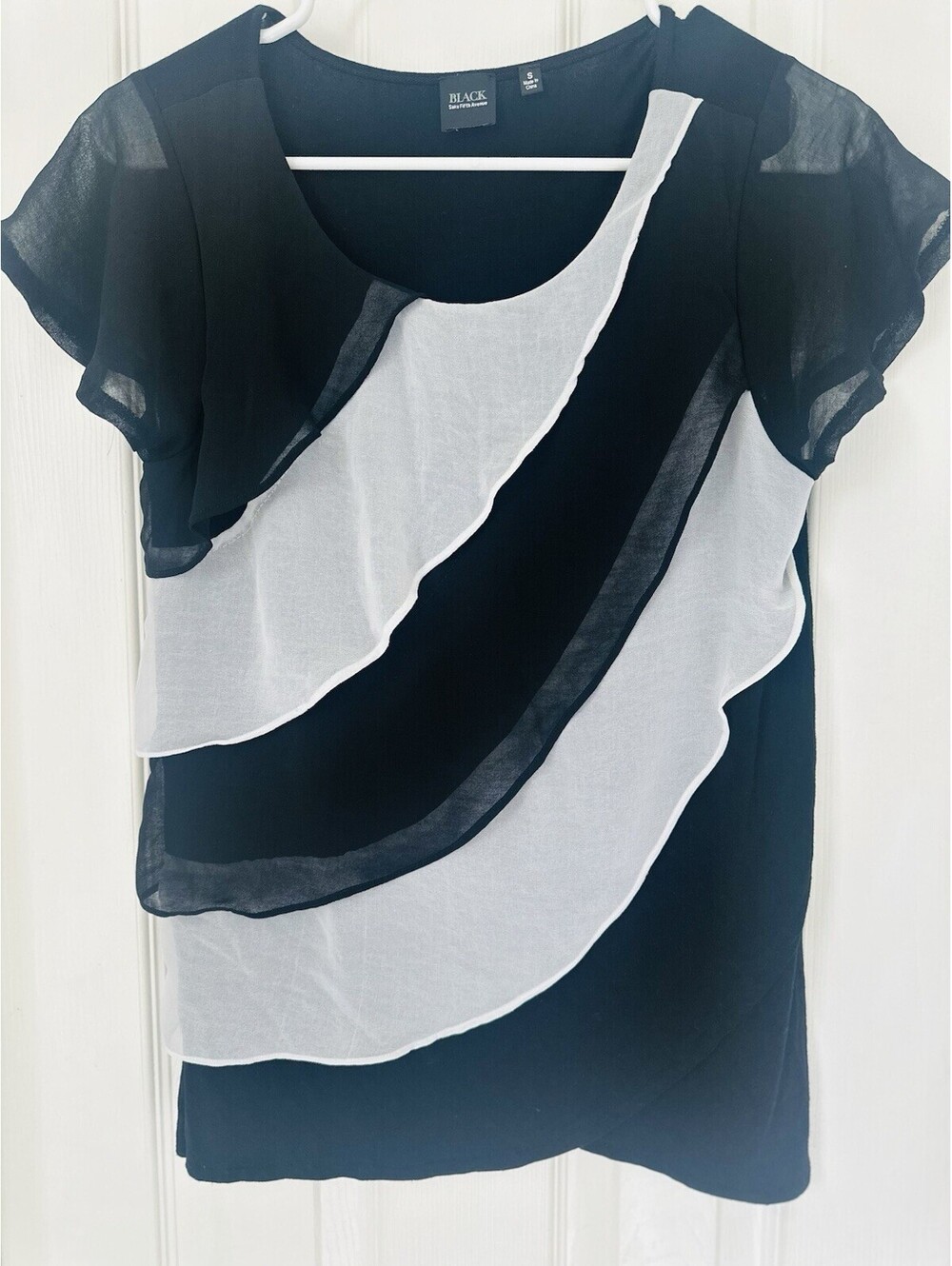 Women’s Saks Fifth Avenue BLACK White Chiffon Blouse Size  Small